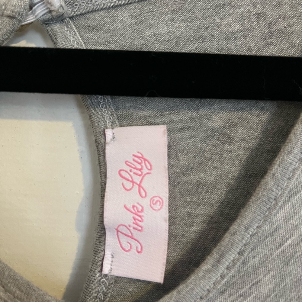 Pink Lily Heather Gray Casual Top - Picture 3 of 3